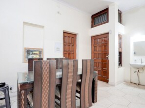 House | Dining