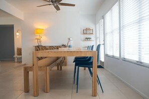 Dining - Modern Sarasota Lakefront Retreat – 6 Miles to Siesta Key & Downtown (Sarasota)