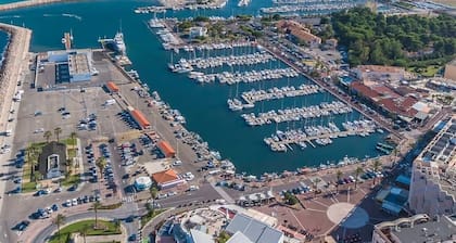 Hébergement en bord de mer avec vue imprenable cuisine équipée,wifi performant