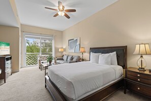 Tabla de planchar con plancha, wifi gratis y ropa de cama 