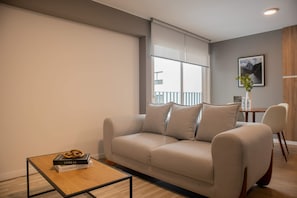 2 bedrooms, Internet