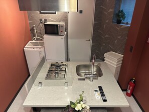 Microwave, stovetop