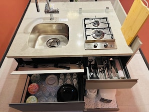 Microwave, stovetop