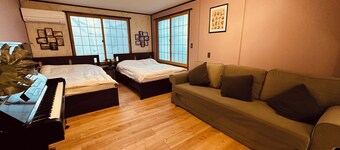 A1 NewOpen Villa near Sky Tree, private house, large living room, 3 bedrooms, 2 bathrooms, 3 toilets, very comfortable space