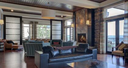 Condo w/ Stunning Views - Seasons at Sandpoint
