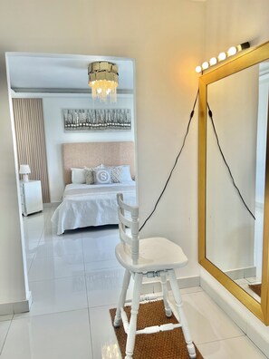 3 bedrooms, iron/ironing board, Internet, bed sheets
