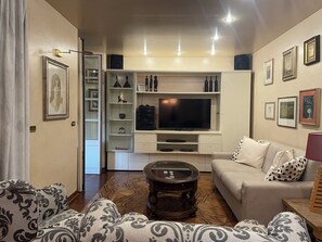 TV