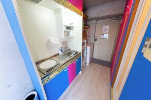Doppia Design | Con stile personalizzato, con arredamento individuale, una scrivania