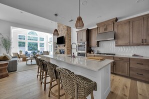 Micro-ondes, lave-vaisselle