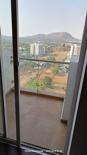 Apartament Deluxe, cuina, vistes al camp de golf | Vista de la muntanya