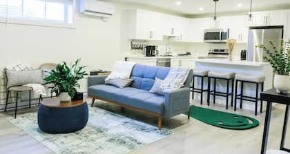 Elegant Modern Loft in Prestigious Fairways
