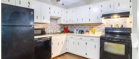 Microwave, oven, stovetop, dishwasher