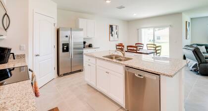 Gated Community < 30 Mi to Disney: Poinciana Home!