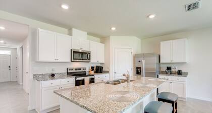 Gated Community < 30 Mi to Disney: Poinciana Home!