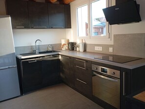 Oven, stovetop