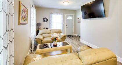 1 Mi to K-state Campus: Central Manhattan Home
