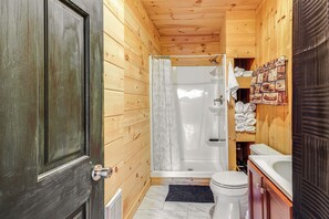 House (2 Bedrooms) | Interior - 10 Mi to Gore Mountain! Pet-friendly Cabin (North River)