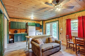 Interior - 10 Mi to Gore Mountain! Pet-friendly Cabin (North River)