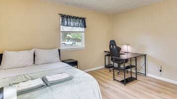 House (3 Bedrooms) | Interior