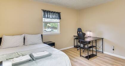 3 Mi to OU Campus: Norman Home w/ Sleek Interior!