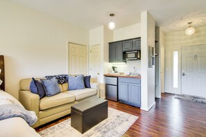 Apartment (0 Bedroom) | Interior - Renovated Resort Condo, 2 Mi to Silver Dollar City (Branson West)