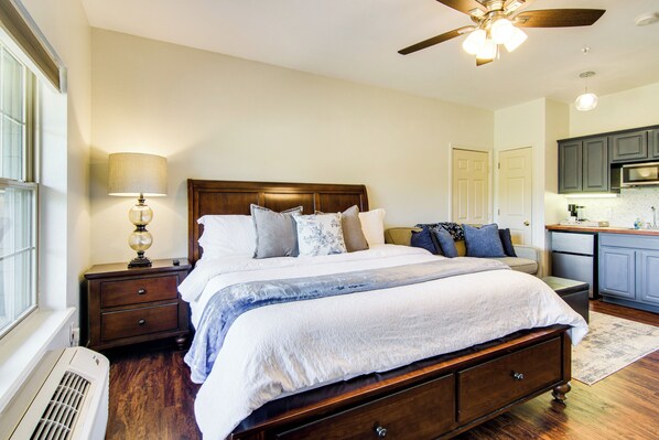 Apartment (0 Bedroom) | Interior - Renovated Resort Condo, 2 Mi to Silver Dollar City (Branson West)