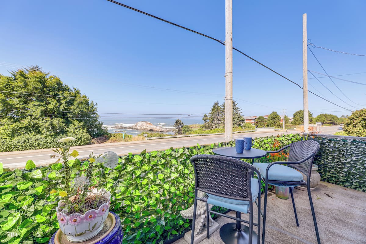 Apartment (2 Bedrooms) | Front of property