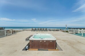 House (5 Bedrooms) | Interior - Group Friendly! Rockaway Beach Oasis w/ Game Room (Rockaway Beach)