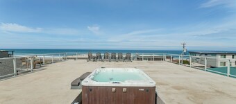 Group Friendly! Rockaway Beach Oasis w/ Game Room