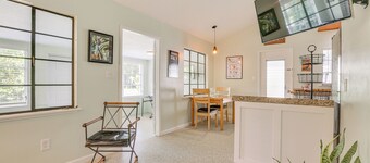 3 Mi to Dtwn Fort Myers: Apt w/ Outdoor Space