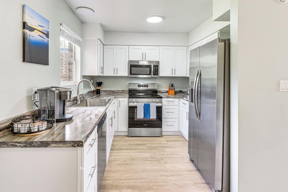 2 Mi to State Park: Dog-friendly Niceville Home - Crestview, FL