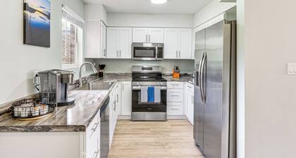 2 Mi to State Park: Dog-friendly Niceville Home