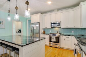 House (4 Bedrooms) | Interior - Lakefront Home w/ Hot Tub & Dock in Cross Hill! (Cross Hill)