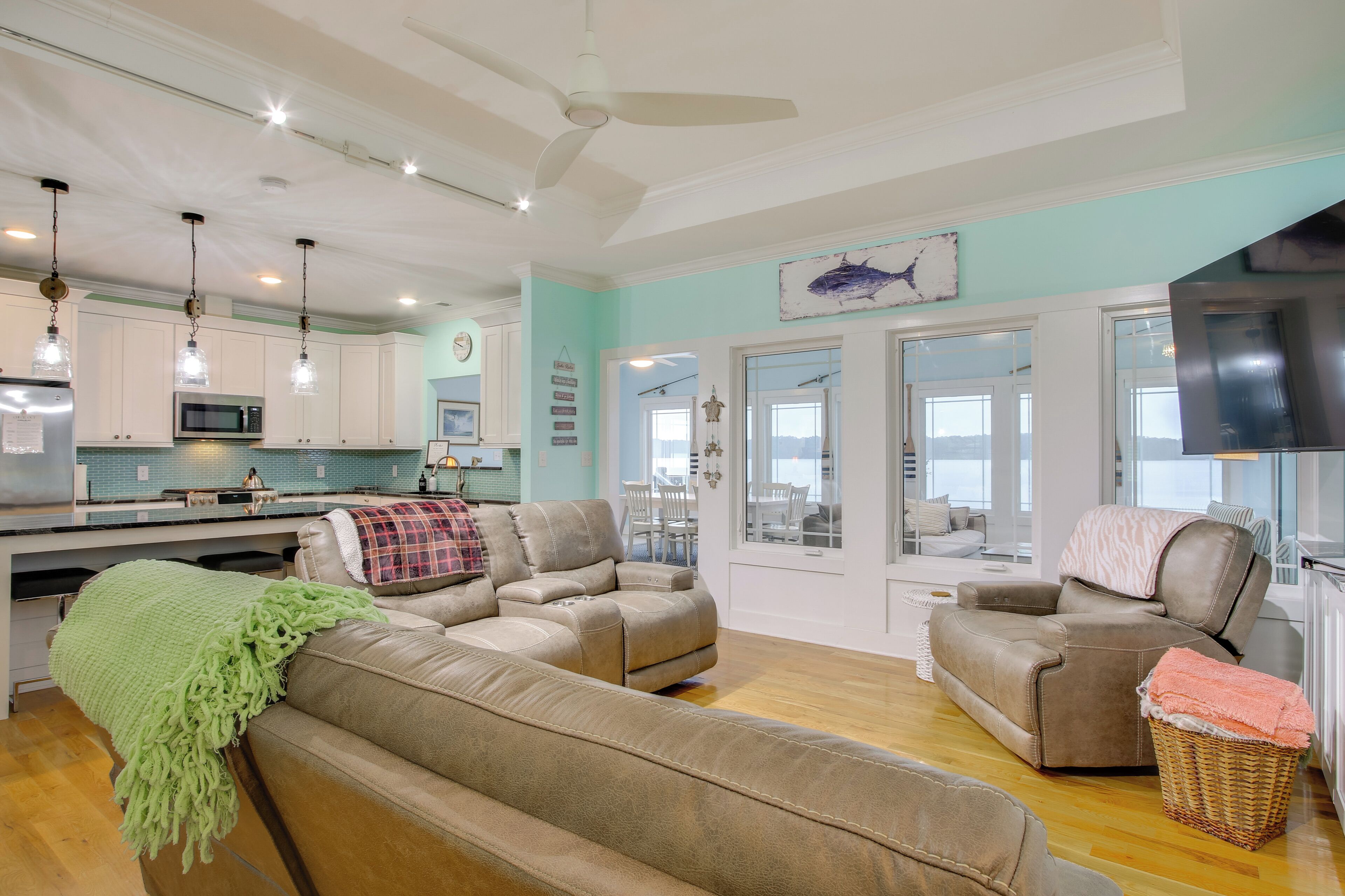 House (4 Bedrooms) | Interior