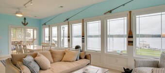 Lakefront Home w/ Hot Tub & Dock in Cross Hill!