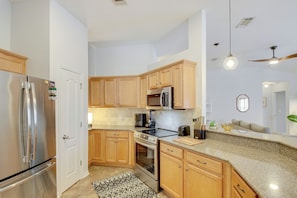 House (3 Bedrooms) | Interior