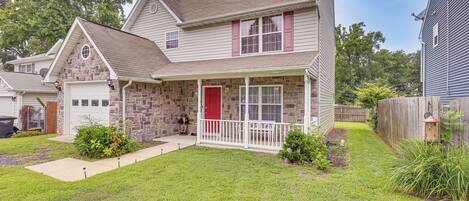 House (3 Bedrooms) | Front of property