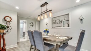 Nhà (2 Bedrooms) | Nội thất