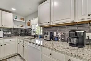 Interior - Withlacoochee River Retreat w/ Dock: Paddle & Fish (Citrus Springs)