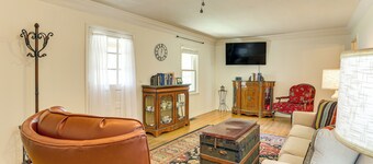 Walk to Dtwn & Freed-hardeman: Home w/ Fenced Yard