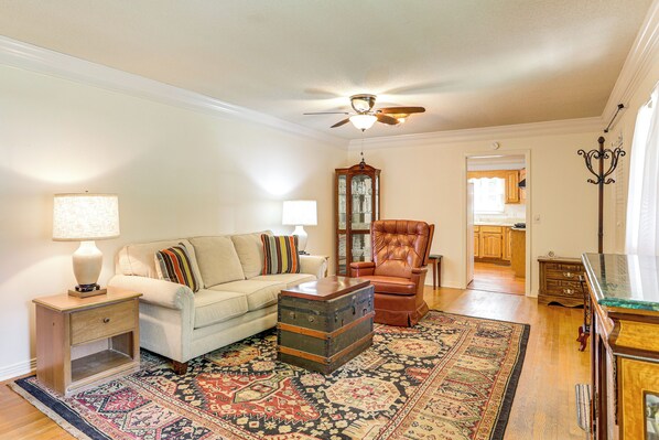 House (4 Bedrooms) | Interior