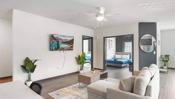 Televisión y oficina