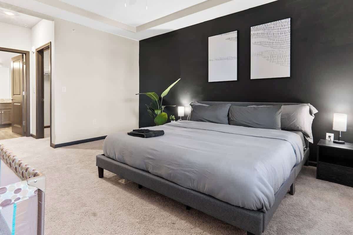 3 soverom, strykejern/-brett, wi-fi og sengetøy