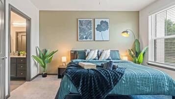 3 bedrooms, iron/ironing board, travel crib, WiFi