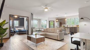 Televisio, työhuone