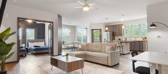 3BR | King Bed | Balcony | North Raleigh