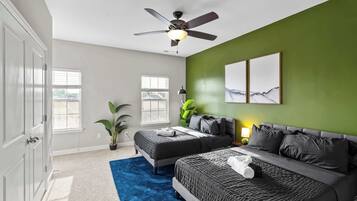 3 bedrooms, iron/ironing board, WiFi, bed sheets