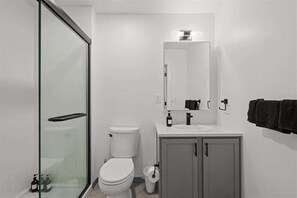 淋浴设施、吹风机