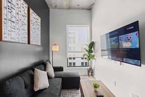 TV, offices - Luxe King 2BR Suite in South Charlotte! (Charlotte)