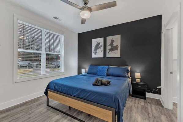 3 bedrooms, iron/ironing board, WiFi, bed sheets